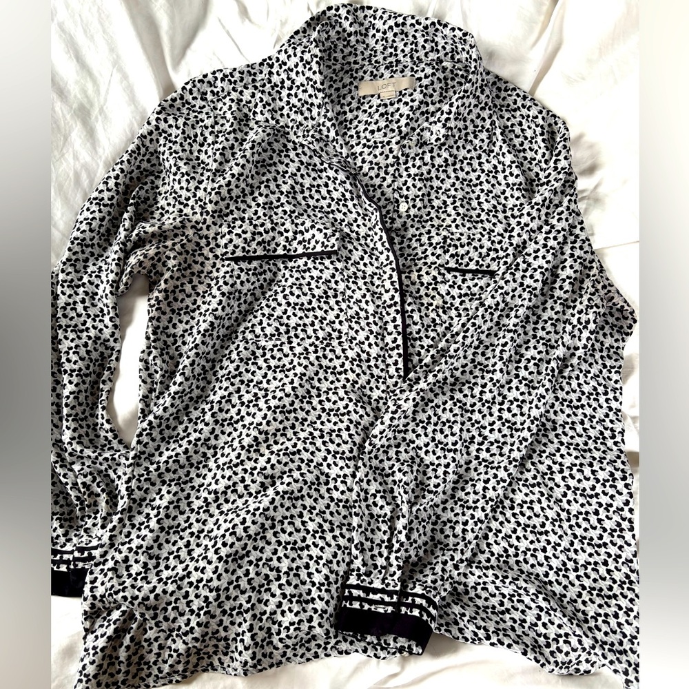 Loft XL Black and White Print Utility Blouse Button Down